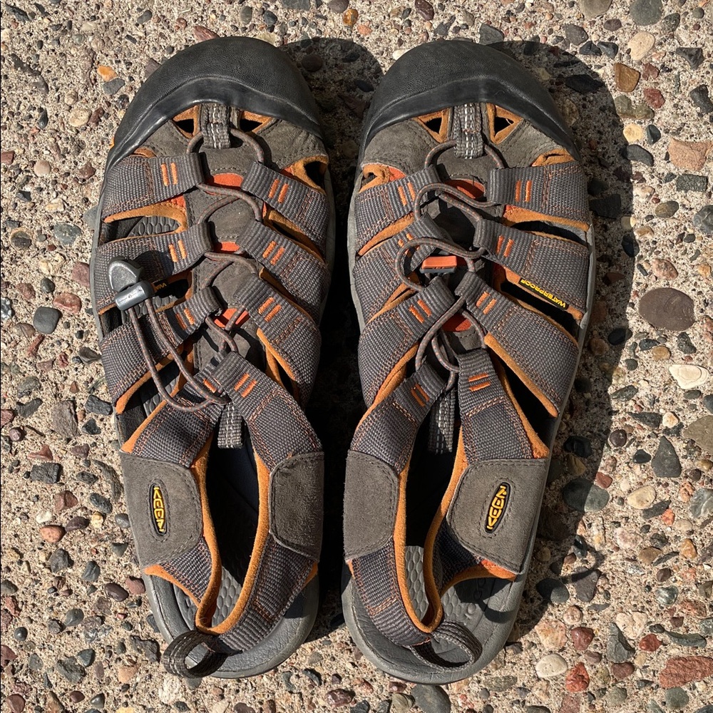 KEEN Newport H2